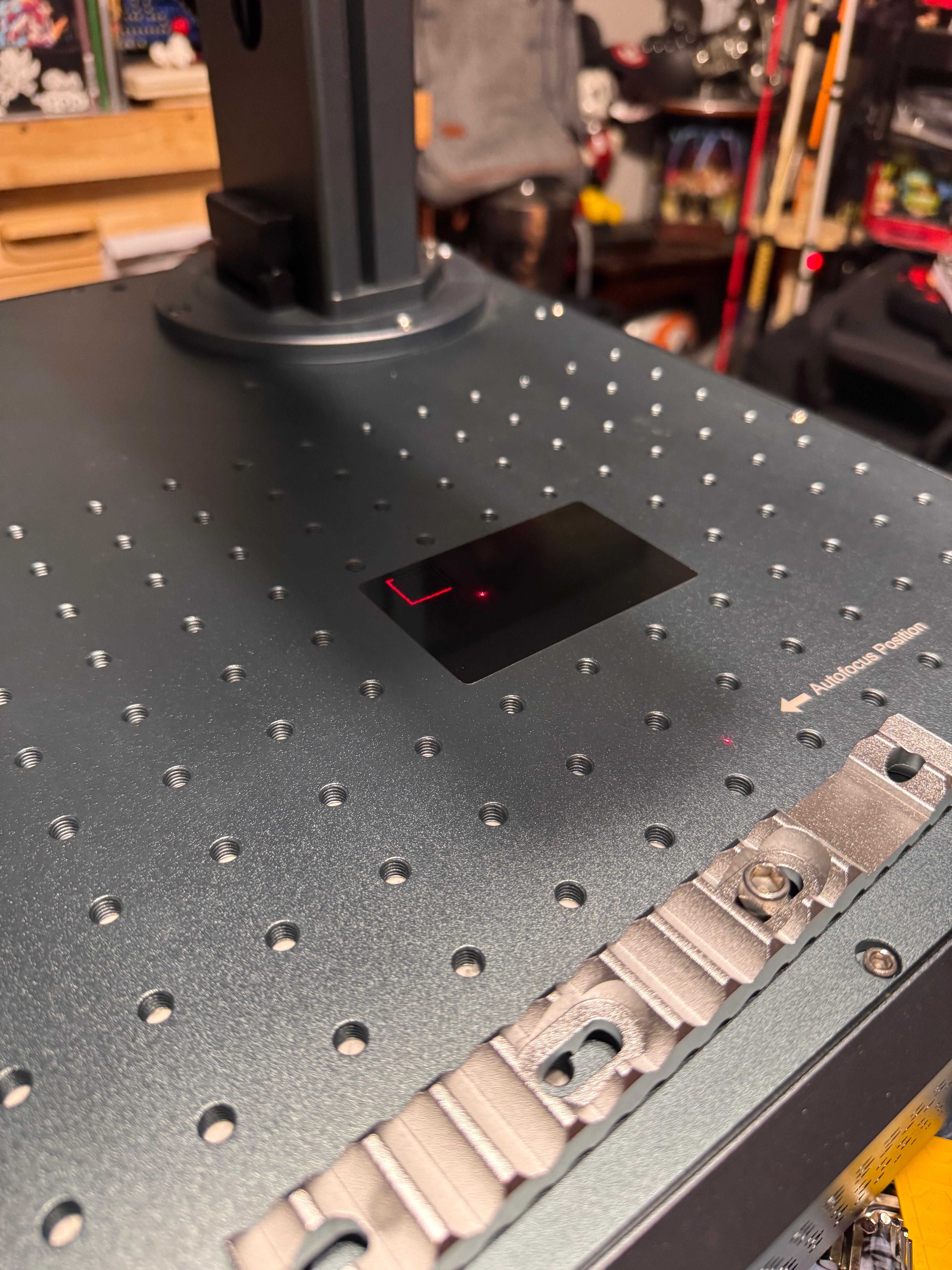 DEMO ROOM HOST - Ralph Guevara