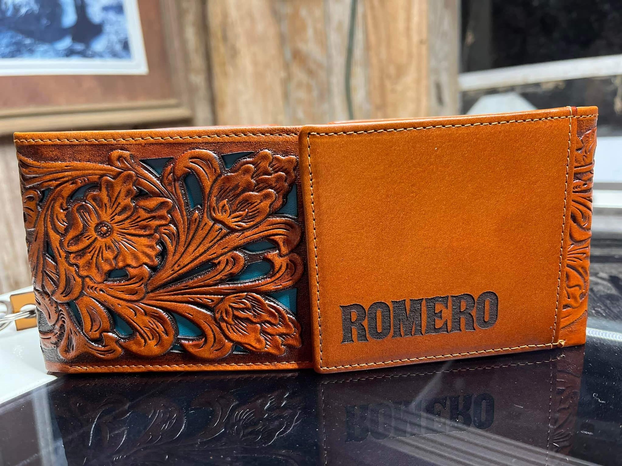 Laser engraving leathers — Monportlaser